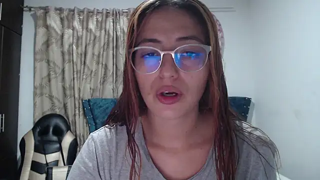 Snapshot of Kate_lorens9 chatting on November 22, 2025, 1:15 am Kate lorens9 online show from November 22, 2025, 1:15 am