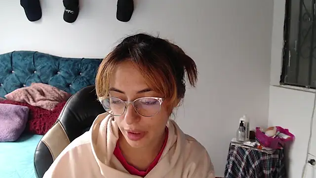 Snapshot of Kate_lorens9 chatting on May 2, 2026, 5:29 pm Kate lorens9 online show from May 2, 2026, 5:29 pm