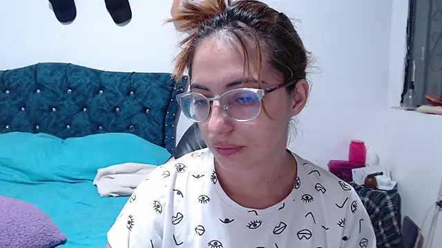 Snapshot of Kate_lorens9 chatting on July 16, 2026, 11:35 pm Kate lorens9 online show from July 16, 2026, 11:35 pm