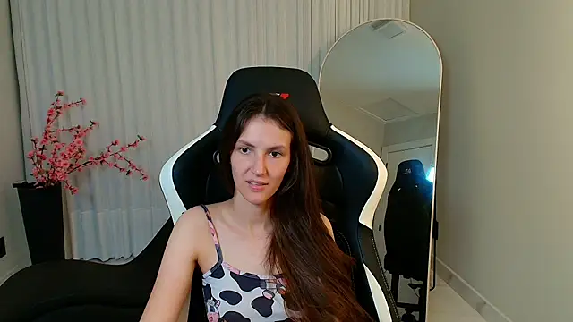 upssnowy online show from November 16, 2025, 2:05 am