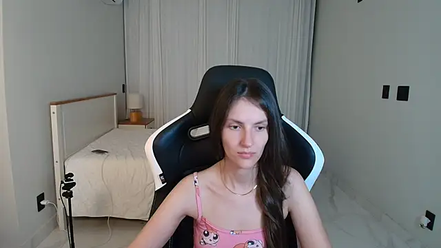 upssnowy online show from July 22, 2026, 2:13 am