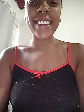 Julia Pretinha online show from January 13, 2026, 1:37 pm