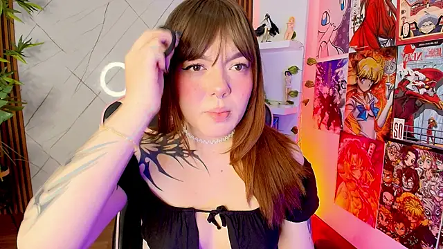 Fluffy Bubble21 online show from November 6, 2025, 3:54 am