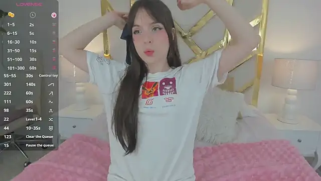 Snapshot of ElliPeaches chatting on February 2, 2025, 1:30 pm ElliPeaches online show from February 2, 2025, 1:30 pm