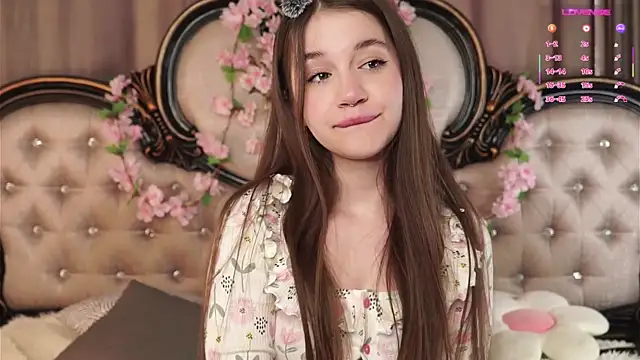 AmiLewis online show from April 11, 2026, 1:13 am