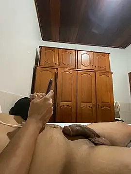 atreus35 online show from December 21, 2024, 5:25 am