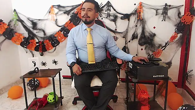 Snapshot of KalethBigDick chatting on October 30, 2025, 4:44 am KalethBigDick online show from October 30, 2025, 4:44 am