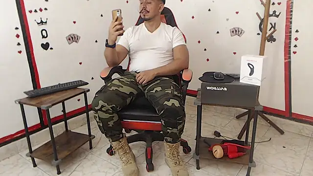Snapshot of KalethBigDick chatting on March 6, 2025, 5:22 pm KalethBigDick online show from March 6, 2025, 5:22 pm
