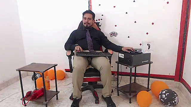 Snapshot of KalethBigDick chatting on November 10, 2025, 2:49 am KalethBigDick online show from November 10, 2025, 2:49 am