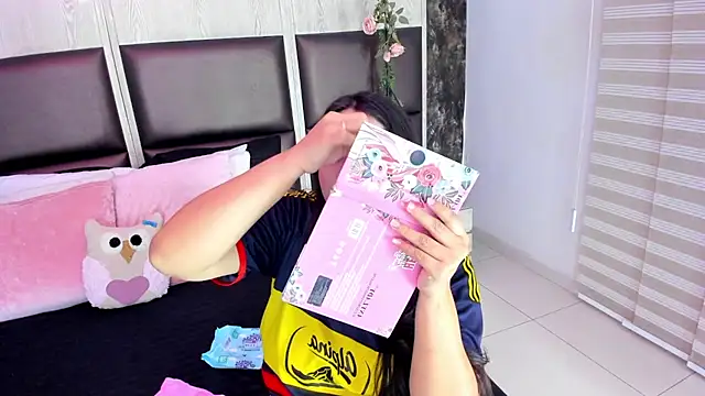 Snapshot of Miia_Thompsonn chatting on March 5, 2025, 3:18 am Miia Thompsonn online show from March 5, 2025, 3:18 am