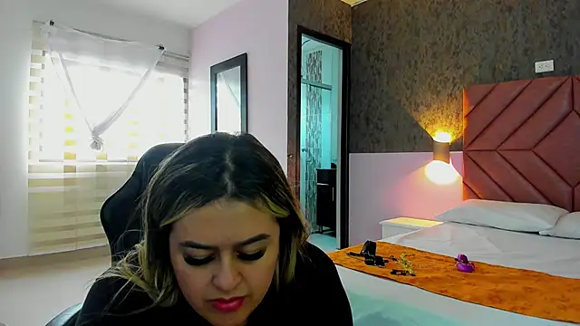 Steffy xue online show from March 15, 2025, 8:21 pm