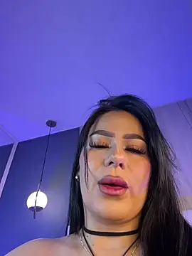 Snapshot of Miah_gomez_ chatting on November 15, 2025, 12:20 pm Miah gomez online show from November 15, 2025, 12:20 pm