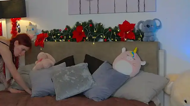 Snapshot of CassKiera chatting on December 20, 2025, 6:05 am CassKiera online show from December 20, 2025, 6:05 am