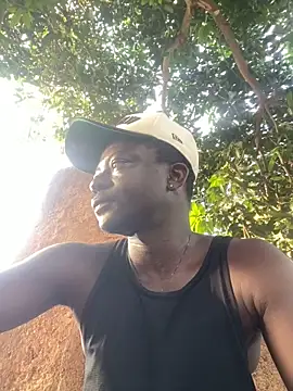 Snapshot of BigBrotherFreak chatting on April 5, 2026, 5:08 pm BigBrotherFreak online show from April 5, 2026, 5:08 pm