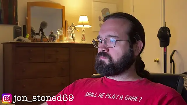 Snapshot of Seraph_De_La_Luna chatting on May 26, 2026, 6:06 pm Seraph De La Luna online show from May 26, 2026, 6:06 pm