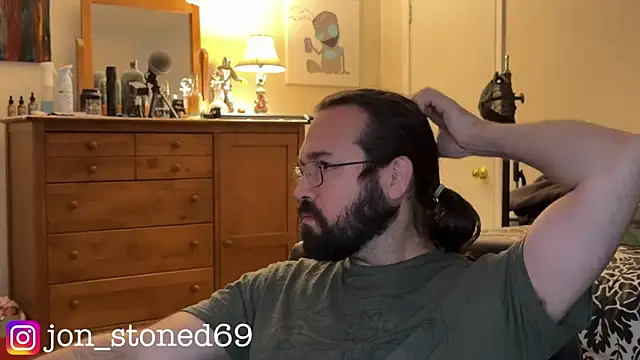 Snapshot of Seraph_De_La_Luna chatting on May 11, 2026, 4:48 pm Seraph De La Luna online show from May 11, 2026, 4:48 pm
