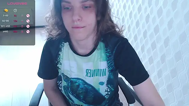 LisaHeart online show from March 25, 2026, 2:05 pm