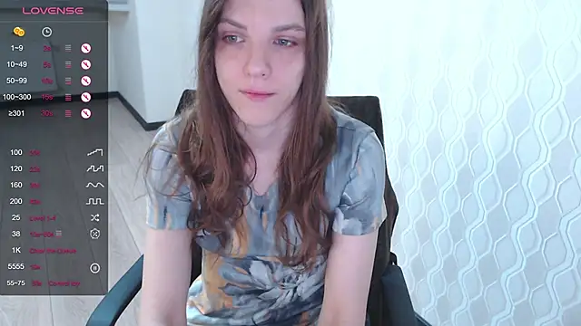 LisaHeart online show from February 25, 2025, 3:20 pm