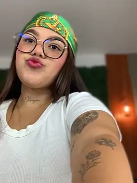 Michellesexxy online show from January 28, 2025, 4:18 am