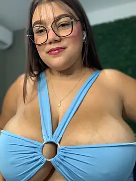 Michellesexxy online show from January 29, 2025, 8:35 pm