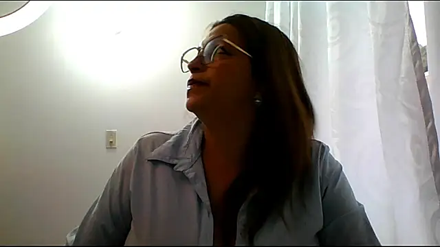 Snapshot of RossanaLionheart chatting on March 20, 2026, 12:28 pm RossanaLionheart online show from March 20, 2026, 12:28 pm