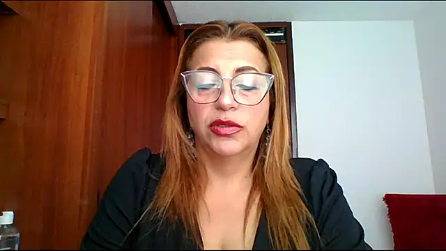 Snapshot of RossanaLionheart chatting on April 7, 2026, 12:29 pm RossanaLionheart online show from April 7, 2026, 12:29 pm