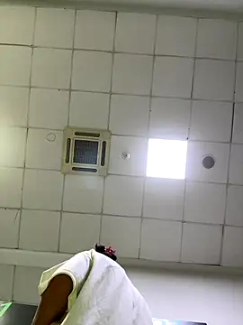 Snapshot of eveangelll chatting on December 19, 2025, 5:21 am eveangelll online show from December 19, 2025, 5:21 am