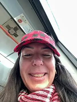 Snapshot of eveangelll chatting on February 27, 2026, 5:18 am eveangelll online show from February 27, 2026, 5:18 am