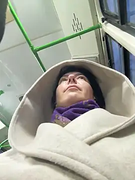 Snapshot of eveangelll chatting on February 10, 2026, 5:06 am eveangelll online show from February 10, 2026, 5:06 am