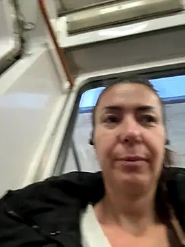 eveangelll online show from November 4, 2025, 4:49 am