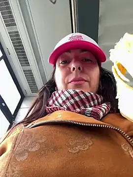 eveangelll online show from March 26, 2026, 5:28 am