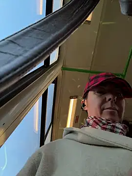 eveangelll online show from March 10, 2026, 5:22 am