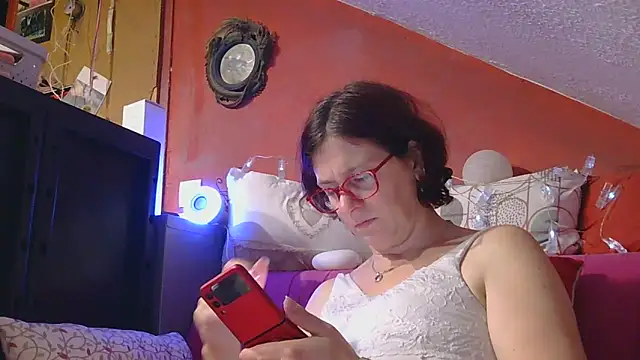 Snapshot of lanax chatting on November 27, 2025, 1:44 pm lanax online show from November 27, 2025, 1:44 pm