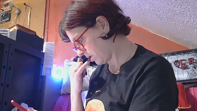 Snapshot of lanax chatting on October 30, 2025, 12:25 pm lanax online show from October 30, 2025, 12:25 pm