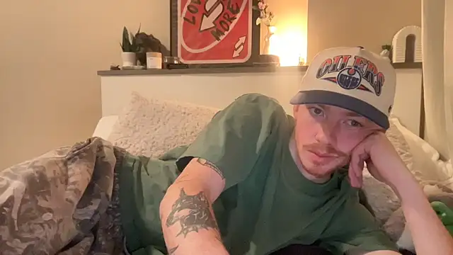 Snapshot of younghungginger chatting on January 25, 2025, 12:27 am younghungginger online show from January 25, 2025, 12:27 am