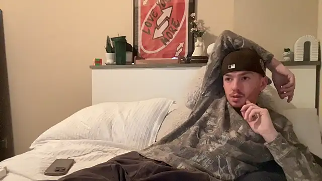 Snapshot of younghungginger chatting on January 4, 2025, 5:58 am younghungginger online show from January 4, 2025, 5:58 am