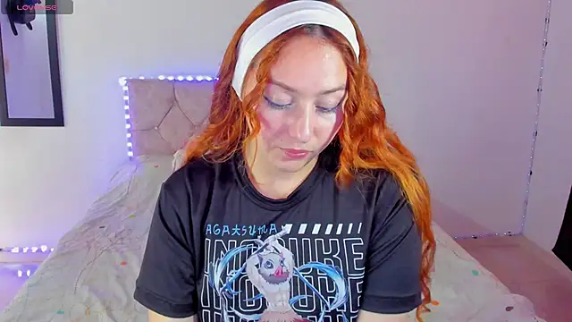 Snapshot of April_sommer1 chatting on September 18, 2025, 7:50 pm April sommer1 online show from September 18, 2025, 7:50 pm