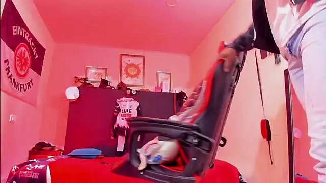 Snapshot of AlejoKhalifa_ chatting on February 15, 2026, 10:36 am AlejoKhalifa online show from February 15, 2026, 10:36 am