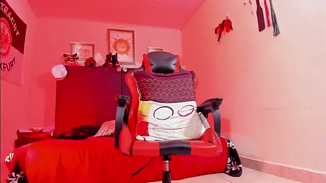 Snapshot of AlejoKhalifa_ chatting on February 3, 2026, 10:09 am AlejoKhalifa online show from February 3, 2026, 10:09 am