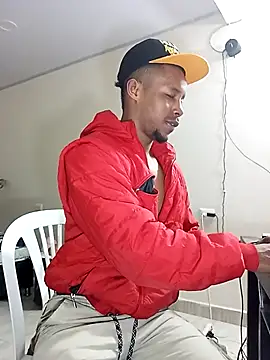 Snapshot of AlejoKhalifa_ chatting on March 11, 2025, 9:45 am AlejoKhalifa online show from March 11, 2025, 9:45 am