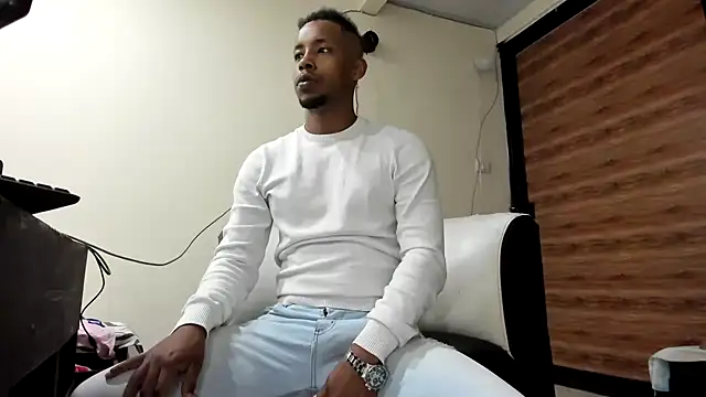 Snapshot of AlejoKhalifa_ chatting on March 1, 2025, 9:51 am AlejoKhalifa online show from March 1, 2025, 9:51 am