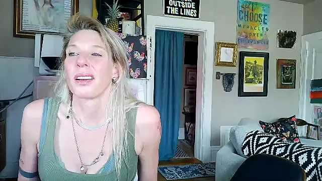 Glamazonx online show from March 28, 2026, 9:27 pm