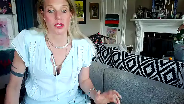 Glamazonx online show from March 26, 2026, 7:12 pm