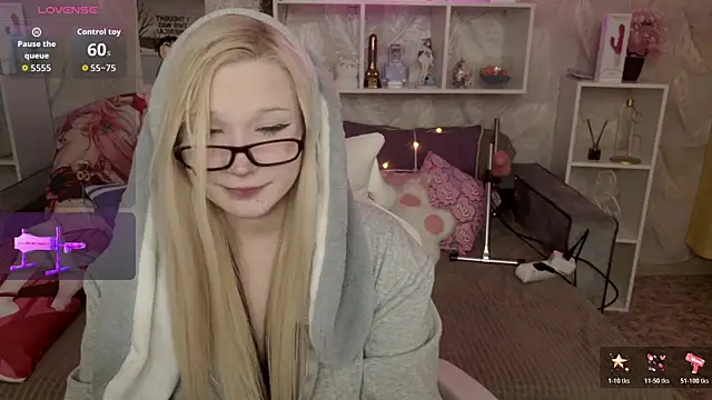 MeowkaKitty online show from January 11, 2026, 1:23 am