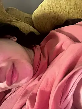 Snapshot of lylyacachonda chatting on January 15, 2026, 12:58 am lylyacachonda online show from January 15, 2026, 12:58 am