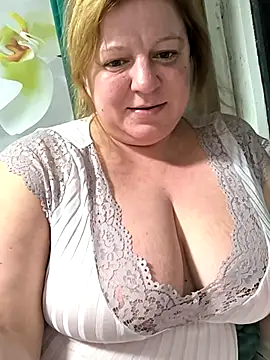 jusichka online show from November 21, 2025, 7:46 pm