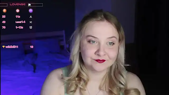 Snapshot of sensual_girrrl chatting on June 9, 2026, 12:11 am sensual girrrl online show from June 9, 2026, 12:11 am