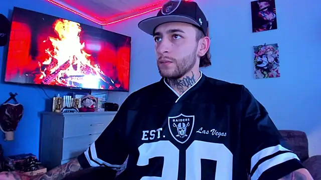 Snapshot of Drako_Lamar chatting on February 28, 2026, 5:56 pm Drako Lamar online show from February 28, 2026, 5:56 pm