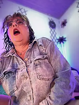 Snapshot of PaulinaSanders_X chatting on February 7, 2026, 2:30 am PaulinaSanders X online show from February 7, 2026, 2:30 am