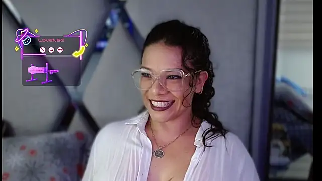 paula daniela1 online show from November 2, 2025, 9:42 pm